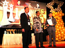 Mr. Francis Cher received the award
